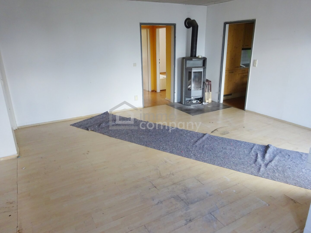 Großzügiges Stockhaus mit Innenhof, Carport, Garten mit Pool!!! – Foto 8