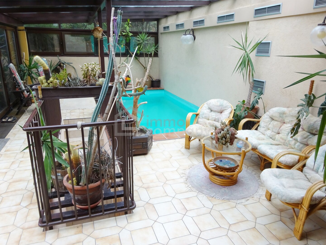 Exklusive Wohlfühloase Nähe Lainzer Tiergarten – 10 Zimmer, Garten, Balkone- barrierefrei! – Foto 1
