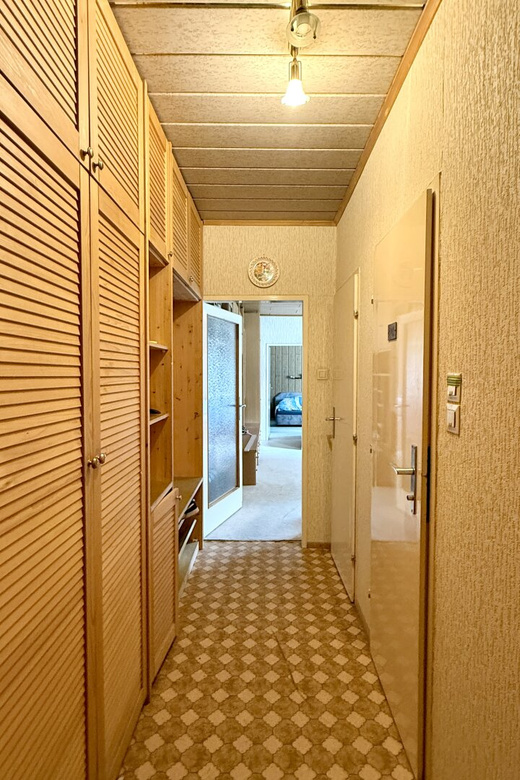 Voll möblierte Wohnung inkl. Garagenbox / Hofruhelage – Foto 9