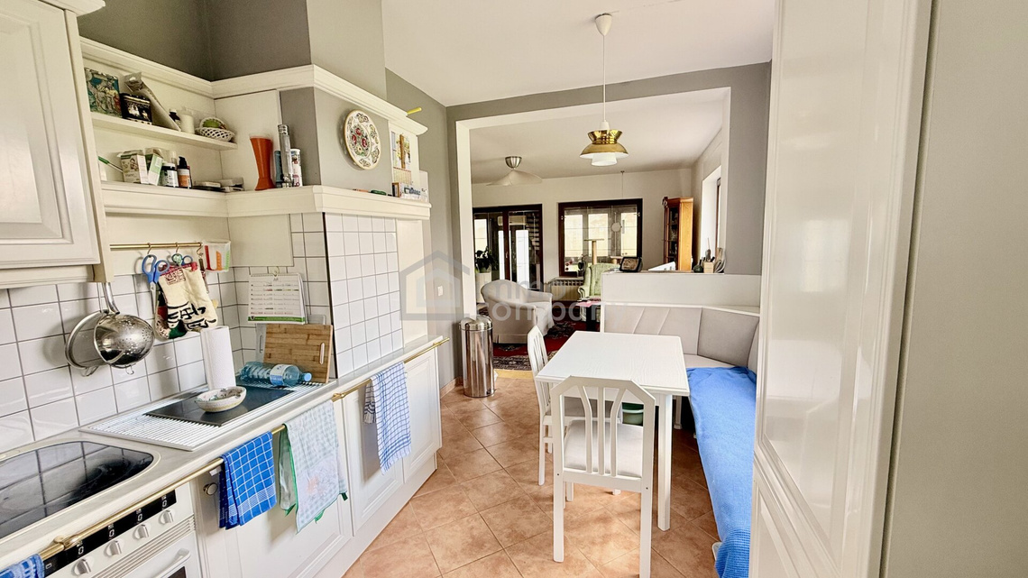 Großzügiges Einfamilienhaus mit Wintergarten, Vollkeller, Garage & schönem Garten in ruhiger Wohnlage – Foto 6