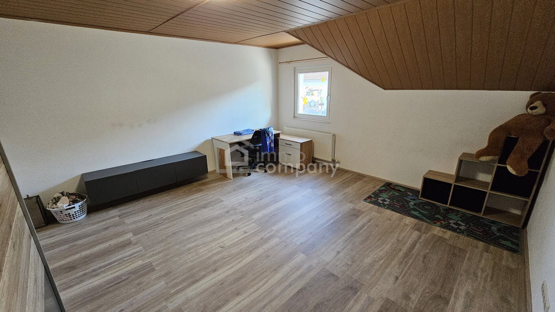 6 Zimmer, Pool, Pergola und Garage! Haus in Mannersdorf zu verkaufen! – Foto 3