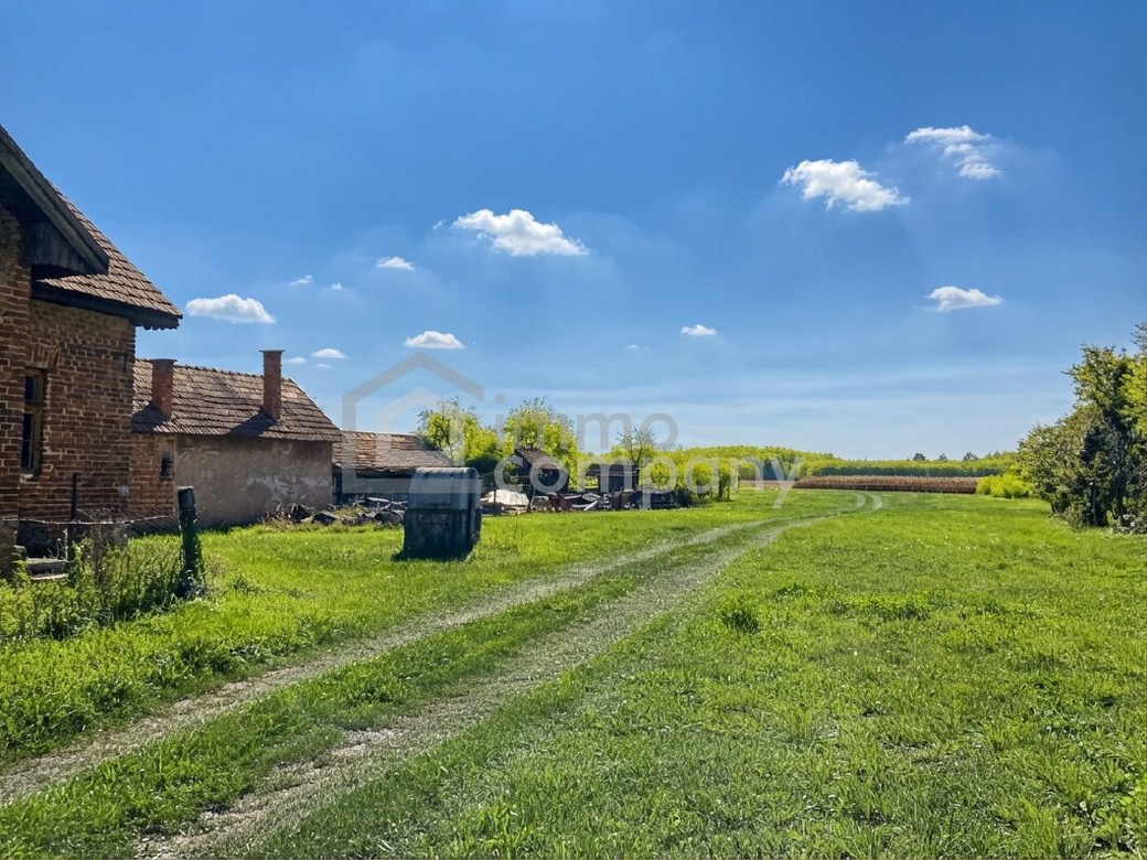Großzügiges Baugrundstück im Landschaftsschutzgebiet – Foto 3