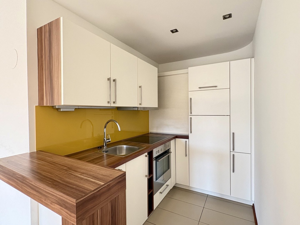 ZUM VERLIEBEN! ENTZÜCKENDE HOFSEITIGE 2-ZIMMER-WOHNUNG IM 3. LIFTSTOCK MIT BALKON - U3-NÄHE – Foto 9