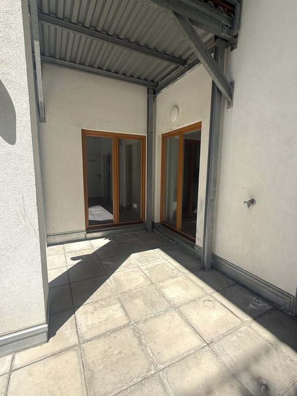 3 Zimmer Altbauwohnung + Terrasse (mit Blick in den Garten) mit ca. 8,50 m² im EG in der Storchengasse - nur ca. 3 - 4 Gehminuten zur U-Bahn U4 & U6 – Foto 11