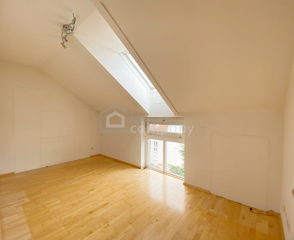 4-Zimmer-Wohnung in Krems mit Balkon, Garage, großen Kellerabteil und Fußbodenheizung mit Ausblick auf Stift Göttweig – Foto 9