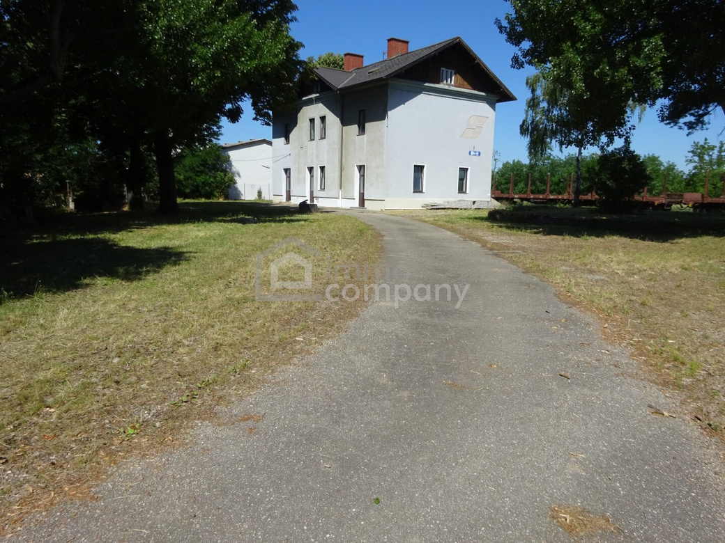 Einmalige Gelegenheit. - Bahnhofsgebäude mit über 10.000m² Grundstück!!! – Foto 1