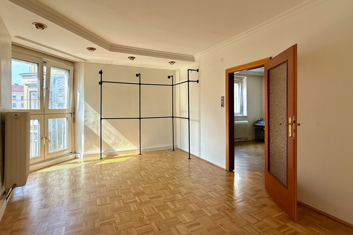 3 Zimmer Wohnung mit separater Küche und Balkon – Foto 3