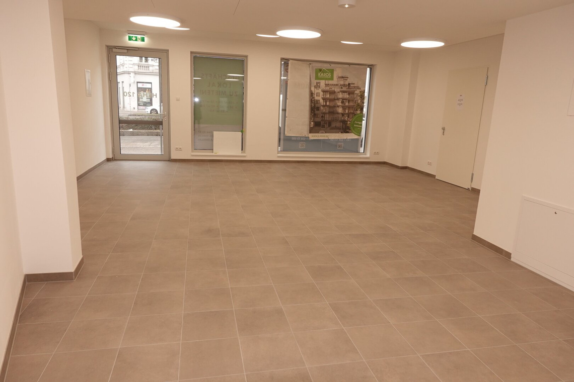 63 m² Geschäftslokal plus 40 m² Lager - ERSTBEZUG – Foto 2