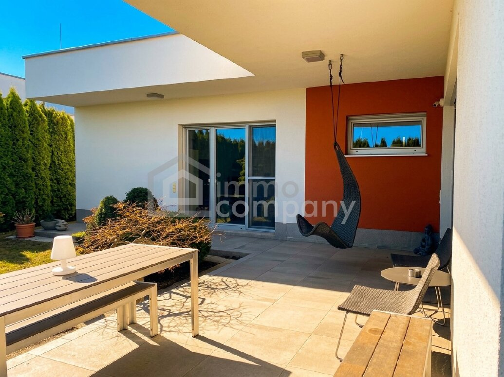 Luxusvilla in sensationellem Bauzustand – Foto 2