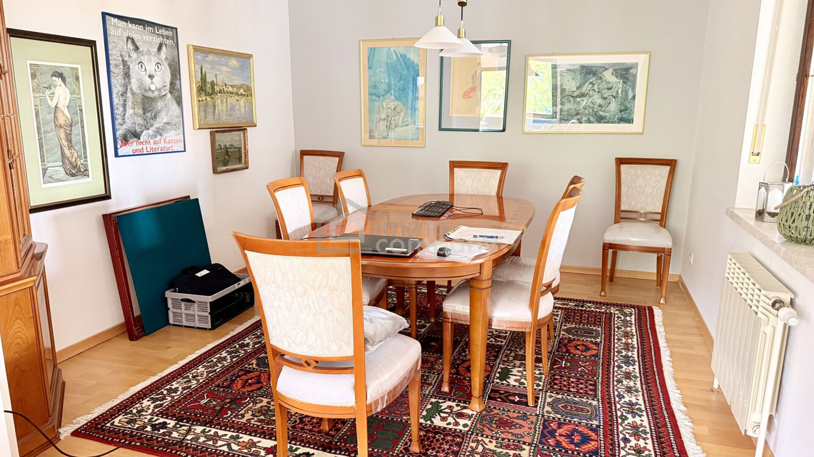 Großzügiges Einfamilienhaus mit Wintergarten, Vollkeller, Garage & schönem Garten in ruhiger Wohnlage – Foto 2