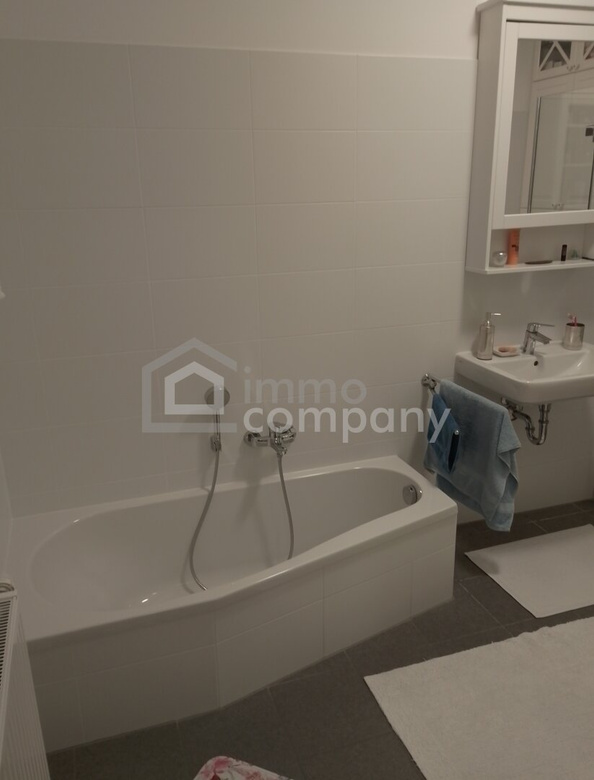 Exklusives Gartenapartment mit Südwest-Terrasse und Eigengarten – Foto 7