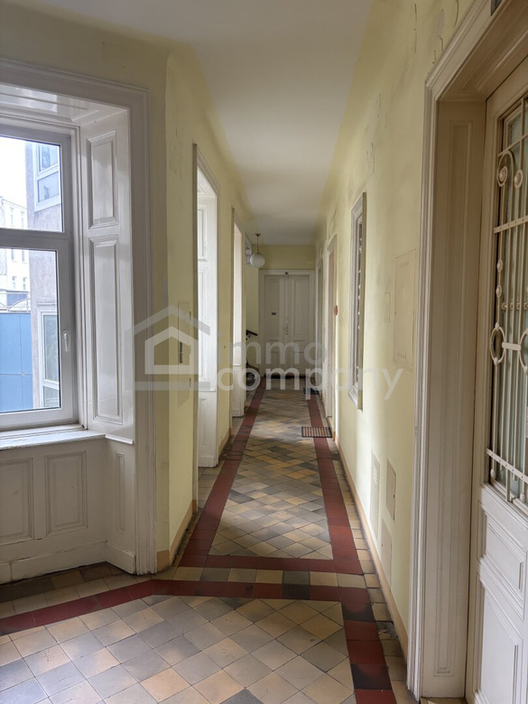Vollrenovierte 2-Zimmer Wohnung 63m², wunderschönes Eckzinshaus! – Foto 1