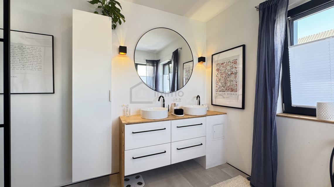 NEUER PREIS!  DESIGNHAUS MIT POOL & 80 m² TERRASSE – SEEWALCHEN AM ATTERSEE/Kemating – Foto 8