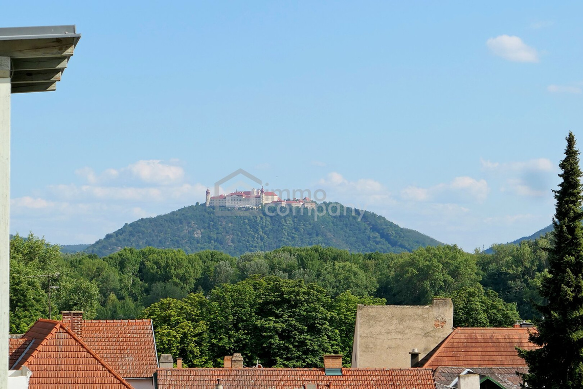 4-Zimmer-Wohnung in Krems mit Balkon, Garage, großen Kellerabteil und Fußbodenheizung mit Ausblick auf Stift Göttweig – Foto 4