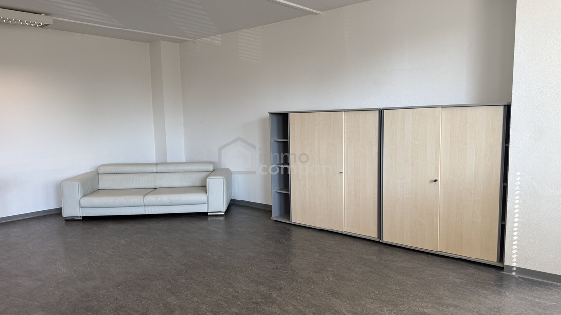 Viel Raum, viel Licht – 90 m² Büro in verkehrsgünstiger Lage – Foto 4