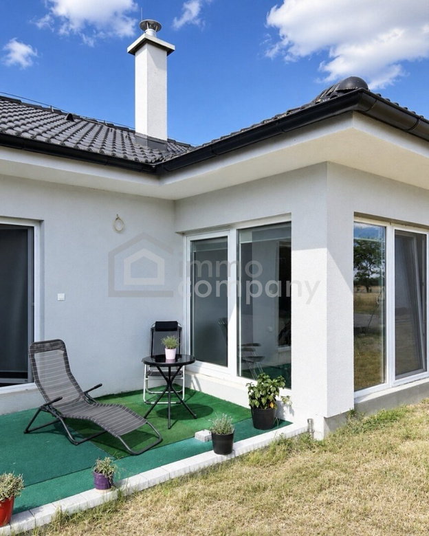 EINFAMILIENHAUS MIT GARTEN & GARAGE | 4 ZIMMER | ABSOLUTE RUHELAGE | NÄHE WIEN – Foto 9