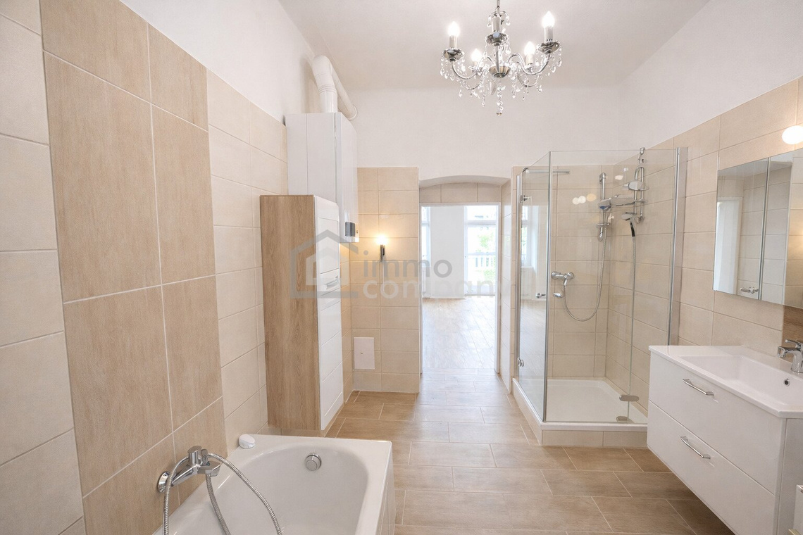 Einzigartige 3-Zimmer-Wohnung mit traumhafter Aussicht und Terrasse! U4, U6 und Schnellbahn – Foto 4