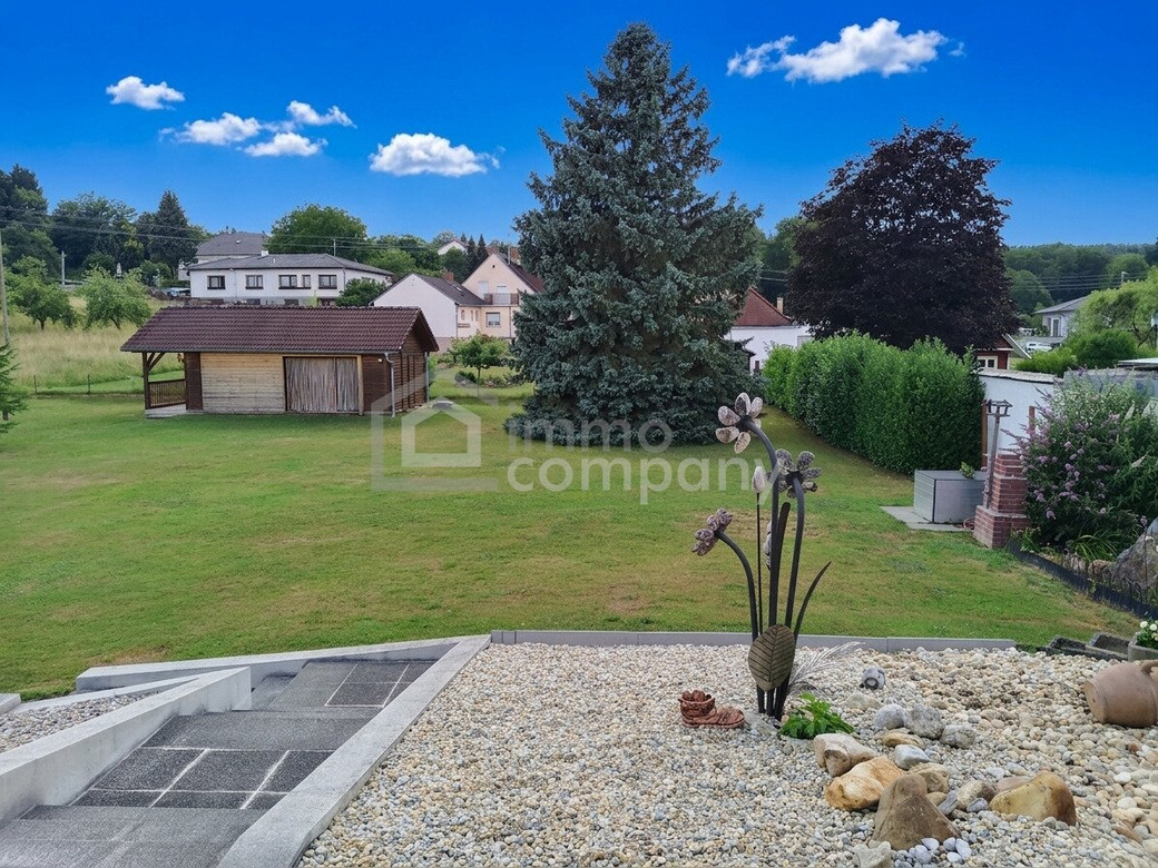 Modernes Einfamilienhaus in Kemeten: 8 Zimmer, Garten, Terrasse, 2 Garagen – Top! – Foto 4