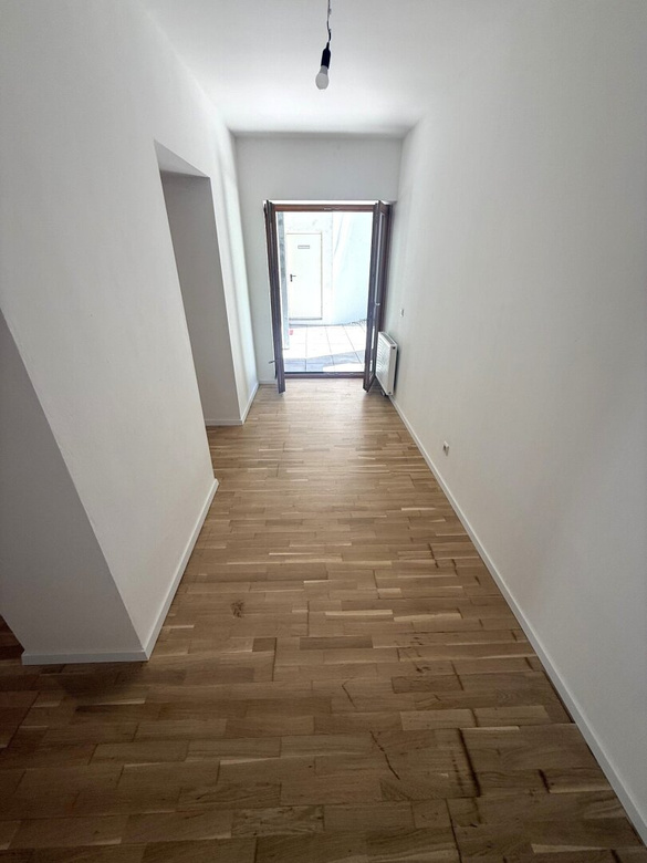 3 Zimmer Altbauwohnung + Terrasse (mit Blick in den Garten) mit ca. 8,50 m² im EG in der Storchengasse - nur ca. 3 - 4 Gehminuten zur U-Bahn U4 & U6 – Foto 5