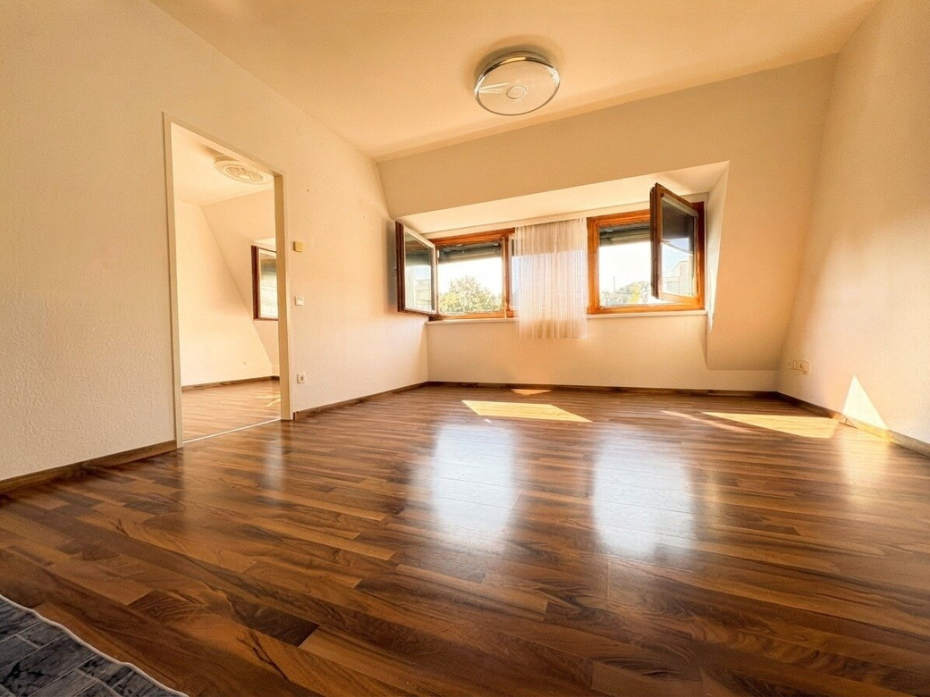 2-Zimmer-Dachgeschosswohnung in Döbling – ruhig gelegen & gut angebunden – Foto 2