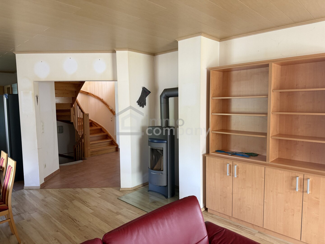 Wohnen mit Weitblick – gepflegtes Einfamilienhaus mit Wellnessbereich, Photovoltaik und 1.268 m² Grundstück – Foto 8