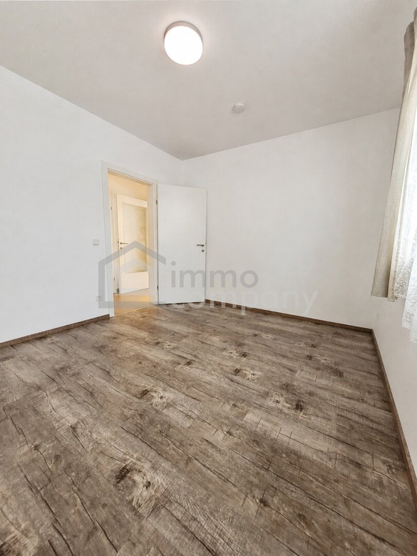 Hausgefühl ohne Haus: 4 Zimmer, 105 m² Eigengarten & 2 KFZ-Stellplätze – Foto 6