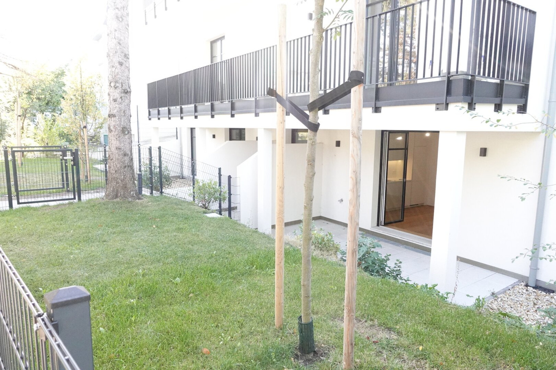 ERSTBEZUG! Stilvolle 2-Zimmer-Gartenwohnung mit ca. 70 m² Eigengarten nahe dem Lainzer Tiergarten – Foto 1