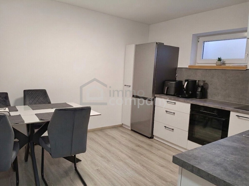 Neuwertige Doppelhaushälfte in Wiener Neustadt, 4 Zimmer, Garten, Terrasse, 3 Bäder! – Foto 7