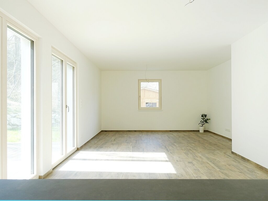 Luftwärmepumpe zum Heizen und Kühlen - 5 Zimmer DHH - ca. 139m2 Wohnfläche – Foto 10