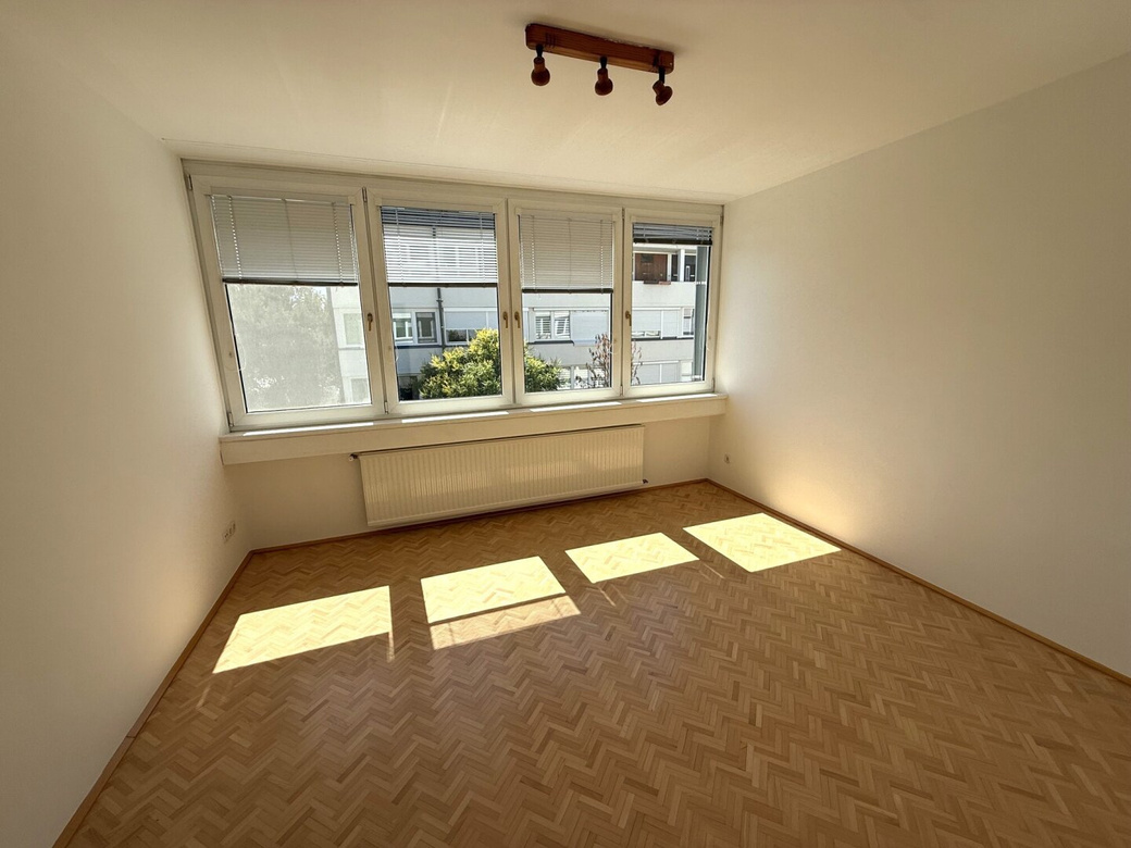 4 Zimmer Maisonetten-Wohnung auf 3 Ebenen in der Straßergasse – Foto 3