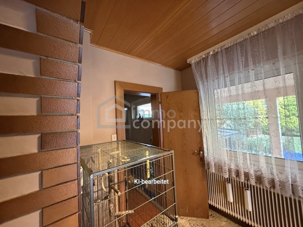 Für große Pläne ist schon Platz - Wohnhaus mit Garten und Doppelgarage in Ternitz – für Eigennutzung & Investoren interessant – Foto 4