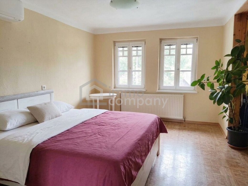 Charmantes  Einfamilienhaus mit wunderschön angelegtem Garten – Foto 5