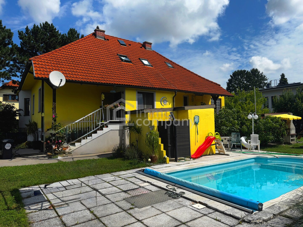 Sonniges Eckgrundstück mit charmantem Einfamilienhaus – großes Potenzial in ruhiger Nachbarschaft! – Foto 1