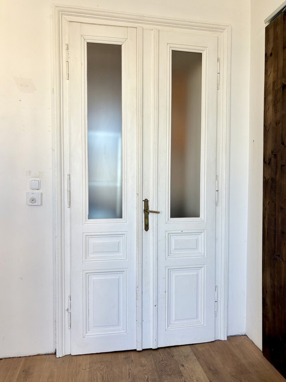 SANIERUNGSBEDÜRFTIGE 2-ZIMMER-WOHNUNG IM STILALTBAU NÄHE BOTANISCHER GARTEN – Foto 11