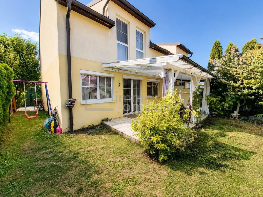 Familienfreundliche Doppelhaushälfte mit Garten, Terrasse & guter Infrastruktur in Stockerau – Foto 1