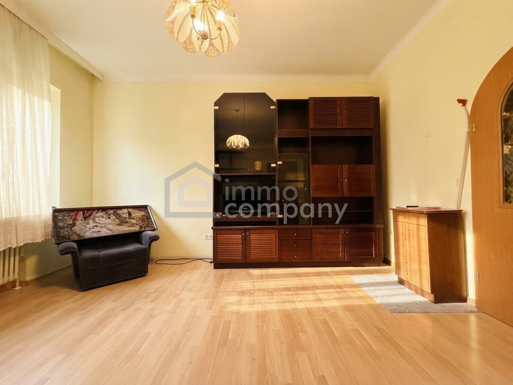 Großzügiges Mehrfamilienhaus mit Garten, Terrasse & 3 Garagen in Marchegg um 620.000€ – Foto 10