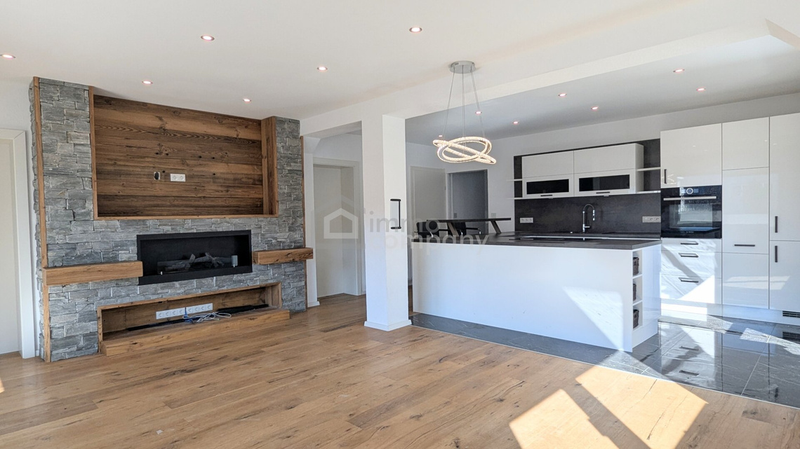 Exklusive 4-Zimmer Wohnung | 116m² Gesamtfläche | 100m² Wfl. | Loggia mit Südwestausrichtung | moderner Einrichtung | Bergblick – Foto 6