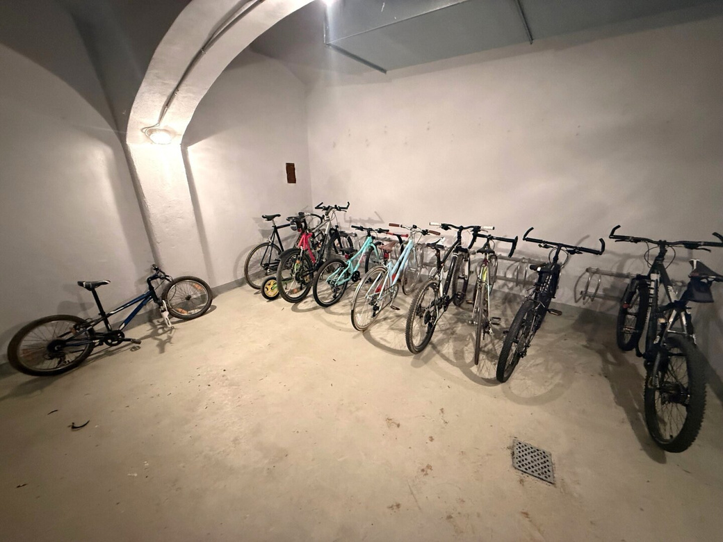 Hochwertigst sanierte und voll möblierte 2-Zimmer Altbauwohnung in der Alsegger Straße - Gersthof – Foto 11