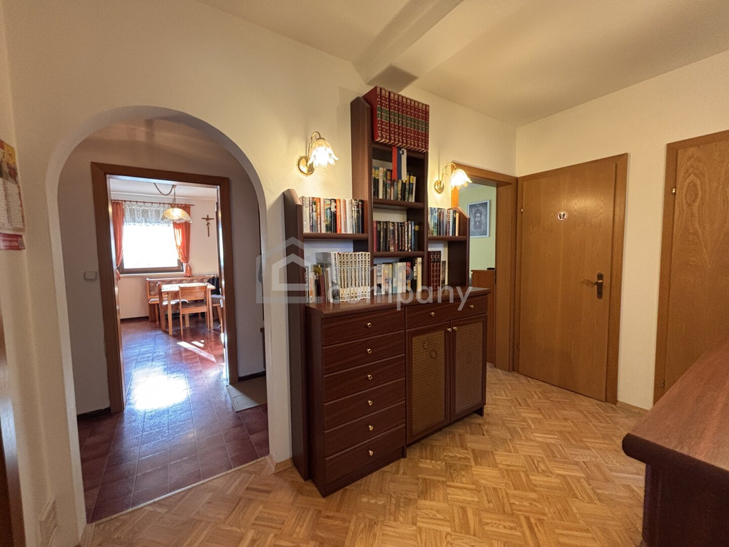 Eigentumswohnung- Helle Räume, Loggia & Tiefgaragenplatz inklusive! – Foto 7
