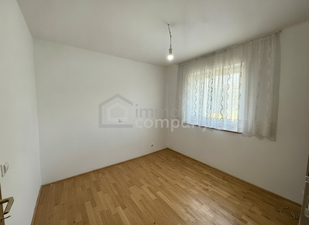 PREISHIT! Sonnige 3-Zimmer-Wohnung mit Balkon und Tiefgaragenstellplatz – Foto 4
