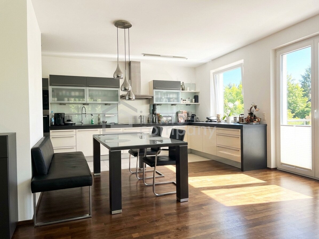 Außergewöhnlich großzügige Zimmer & perfekte Raumaufteilung beim Wienerwald! – Foto 2
