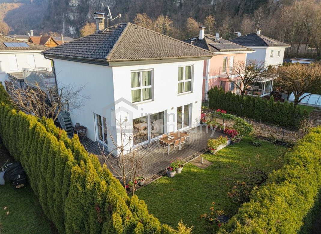 Traumhaftes Einfamilienhaus in Hohenems | 126m² Wohnfläche | 4-Zimmer | 2 Terrassen mit 100m² Gesamtfläche | moderne Einrichtung | großes Carport – Foto 5