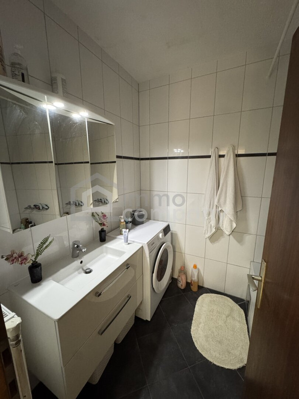 2-Zimmer-Wohnung im 12. Stock mit Loggia – Foto 5