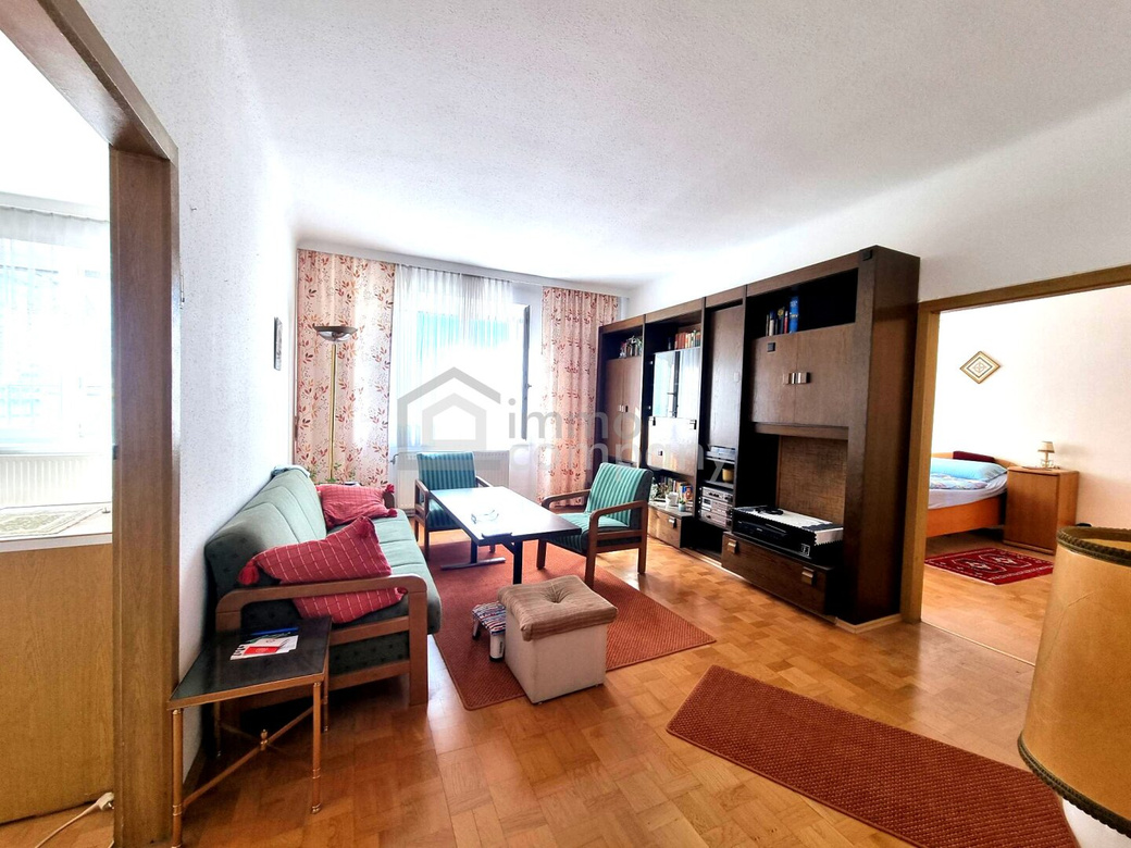 LICHTDURCHFLUTETE 3-4 Zimmerwohnung mit perfekter VERKEHRSANBINDUNG - WG-GEEIGNET – Foto 2