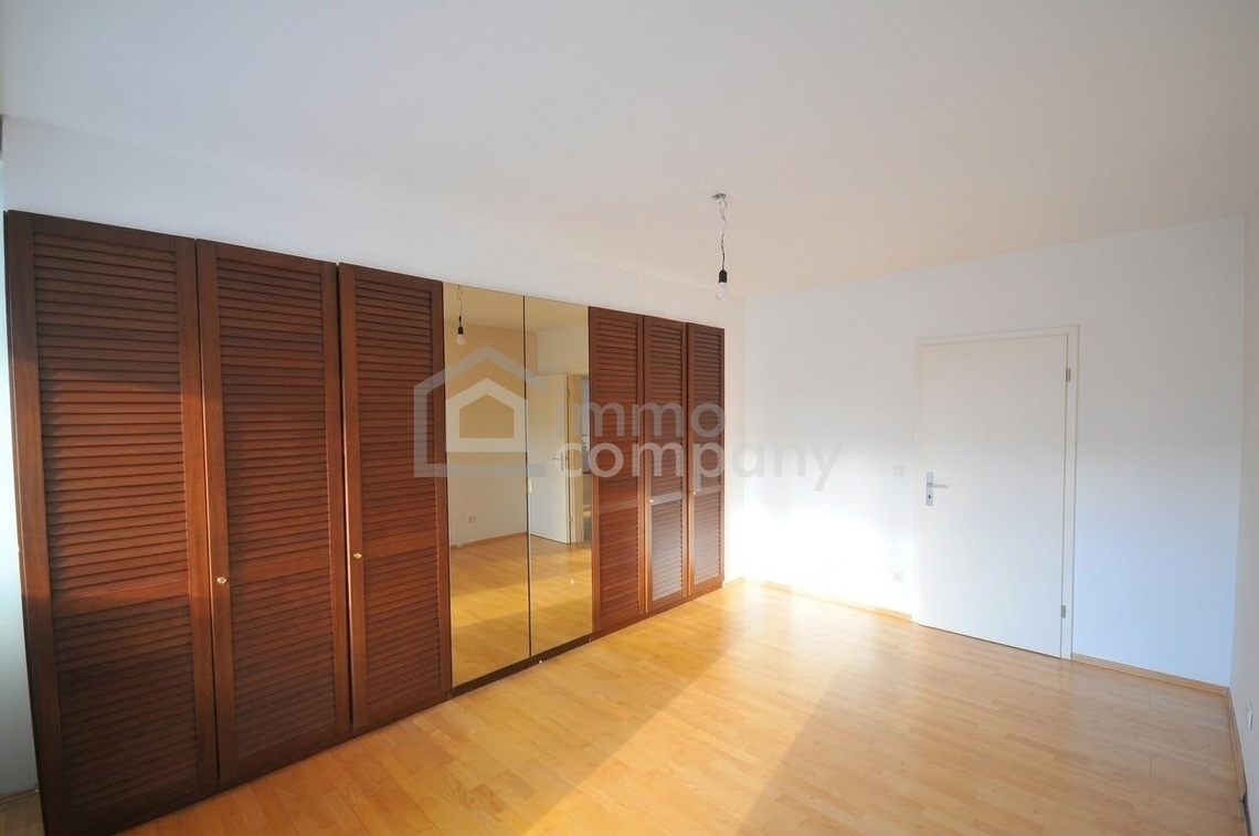 Moderne 3-Zimmer-Wohnung in Eugendorf mit Balkon, Einbauküche und Badewanne! – Foto 4