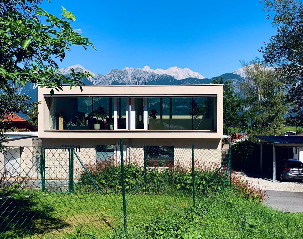 Architektonische Doppelhaushälfte in Rinn – Panoramablick auf die Nordkette – Foto 1