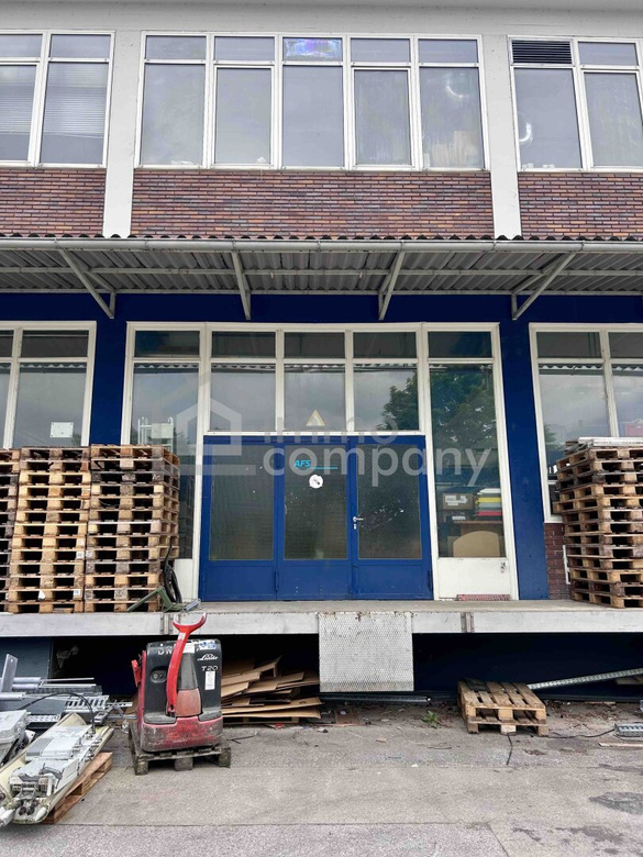 Attraktives (Gewerbe-)Lager mit Lastenlift, Büro und Parkplätze (EG, 513qm) – Foto 4