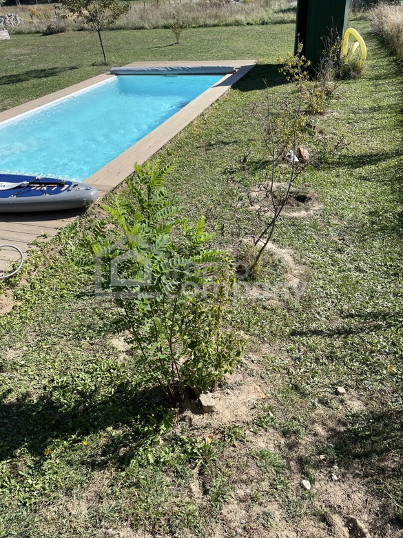 Das Badevergnügen ist schon da! 765 m² Baugrundstück mit Pool und Burgblick in Seebenstein – Foto 2