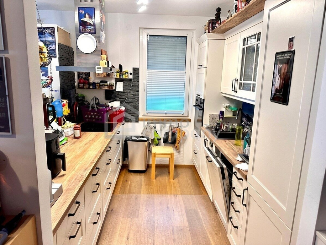 Große Doppelhaushälfte 174m², 6 Zimmer, Garten, Terrasse, Parkplatz – 1230 Wien, 580.000€ – Foto 4