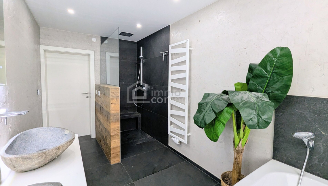Exklusive 4-Zimmer Wohnung | 116m² Gesamtfläche | 100m² Wfl. | Loggia mit Südwestausrichtung | moderner Einrichtung | Bergblick – Foto 2